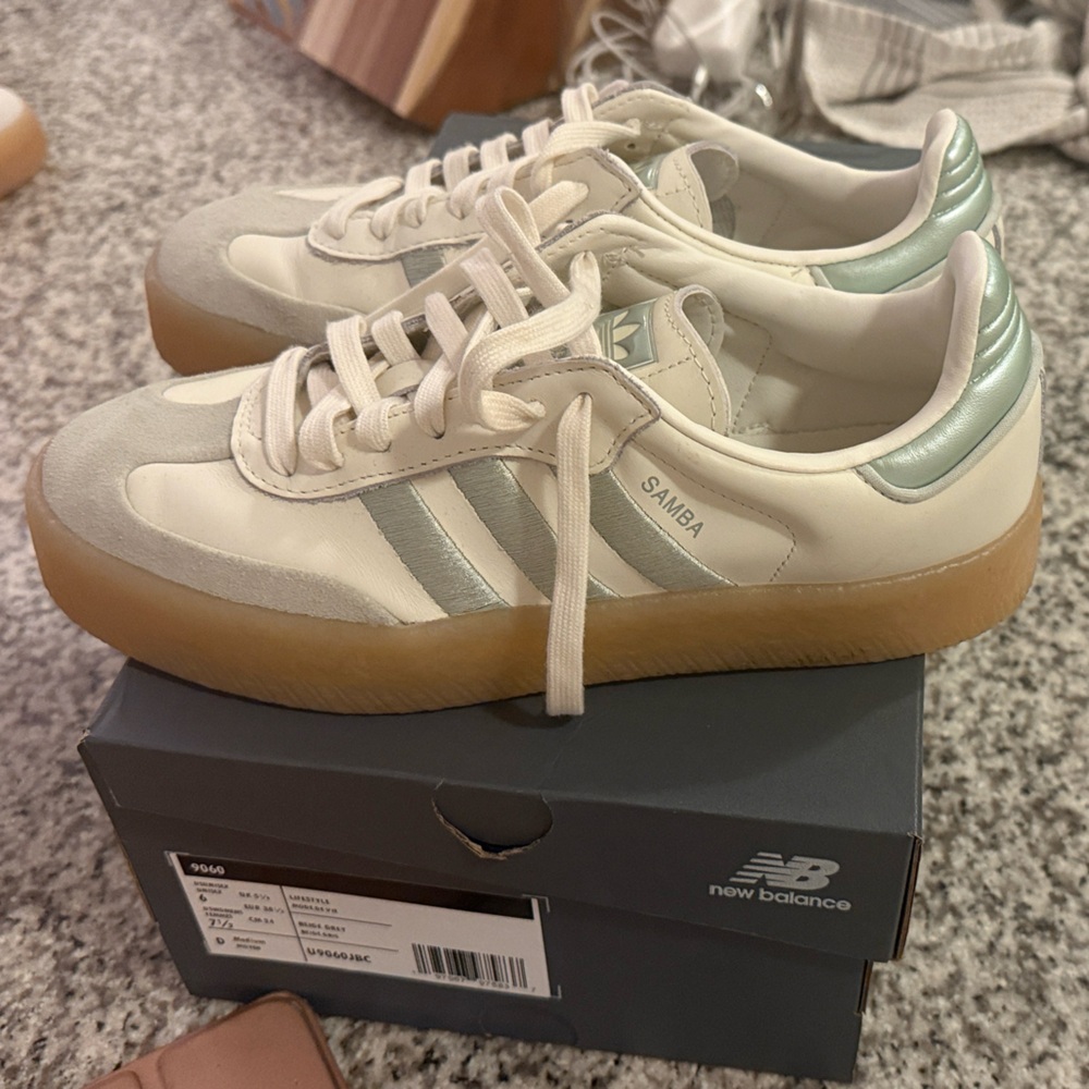 Adidas Samba Sneakers in Cream and green/blue